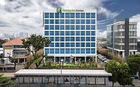 Holiday Inn Express Jakarta Menteng By Ihg